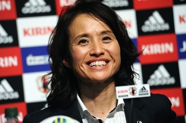 高倉 日本人にしかできないサッカーを なでしこジャパン監督就任会見 スポーツナビ 高倉 日本人にしかできないサッカーを なでしこジャパン監督就任会見 スポーツナビ
