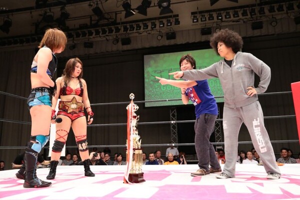 現在JavaScriptが無効です。【スターダム】イオが岩谷との激闘制し赤いベルトV4 宝城カイリは悲願の白いベルト初戴冠完全決着戦となる時間無制限にスープレックス合戦で上回ったイオが勝利大江戸隊が挑戦表明「客の気持ちになれ!」関連リンク著者プロフィール スポーツナビ 新着記事コラムランキングおすすめ記事(Doスポーツ)新着公式情報 日本オリンピック委員会公式サイト