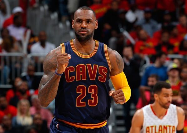 レブロン対カリー だけではない激突 激闘必至のnbaファイナル展望 スポーツナビ レブロン対カリー だけではない激突 激闘必至のnbaファイナル展望 スポーツナビ