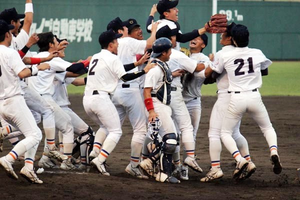 自身の決勝タイムリーもあり、中京学院大を初の全国大会出場に導いた。勝利の瞬間は「涙が出るくらいうれしかったです」と満面の笑みで答え