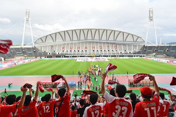 地元に戻ってきたロアッソ熊本 逆境からのミラクルよりも大事な約束 スポーツナビ 地元に戻ってきたロアッソ熊本 逆境からのミラクルよりも大事な約束 スポーツナビ