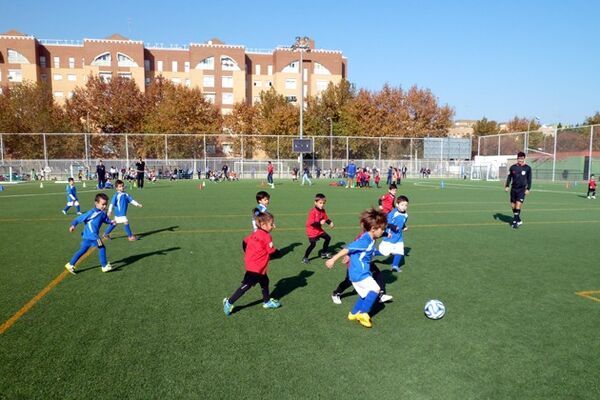 サッカースクールの教育的な意味 スペイン暮らし 日本人指導者の独り言 9 スポーツナビ サッカースクールの教育的な意味 スペイン暮らし 日本人指導者の独り言 9 スポーツナビ