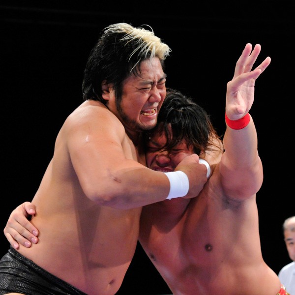 王道トーナメント1回戦、諏訪魔が現三冠王者・宮原を下し2回戦へ