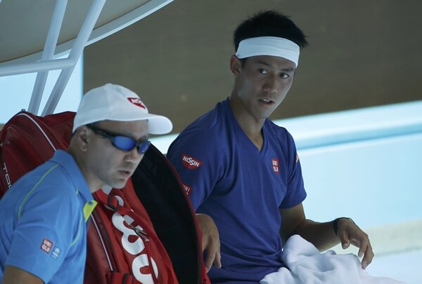 錦織に、「足りない何か」を教えたチャンコーチ(左)。写真は2016年全豪練習時のもの