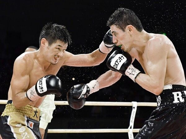 ボクシング 長谷川穂積が刻んだ 記録 と 記憶 波瀾と栄光に満ちたボクサー人生を振り返る スポーツナビ ボクシング 長谷川穂積が刻んだ 記録 と 記憶 波瀾と栄光に満ちたボクサー人生を振り返る スポーツナビ