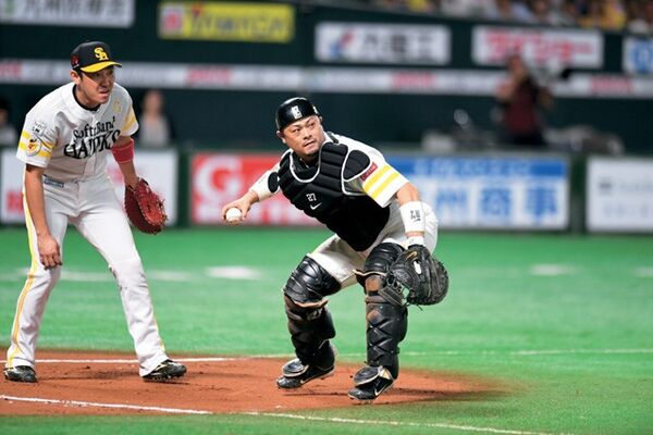 楽天入りの細川 正捕手の座へ意欲十分 日本一5度の経験を若手へ注入だ スポーツナビ 楽天入りの細川 正捕手の座へ意欲十分 日本一5度の経験を若手へ注入だ スポーツナビ
