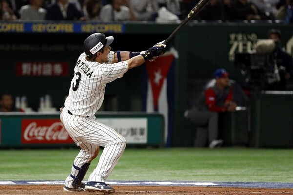 5回に3ランを放った松田。8番打者ながら4安打4打点の大暴れだった