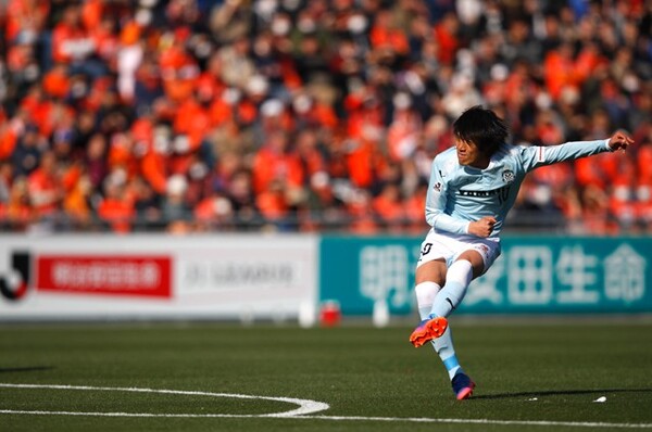 チーム今季初得点は第3節の大宮戦。俊輔の左足から生まれた