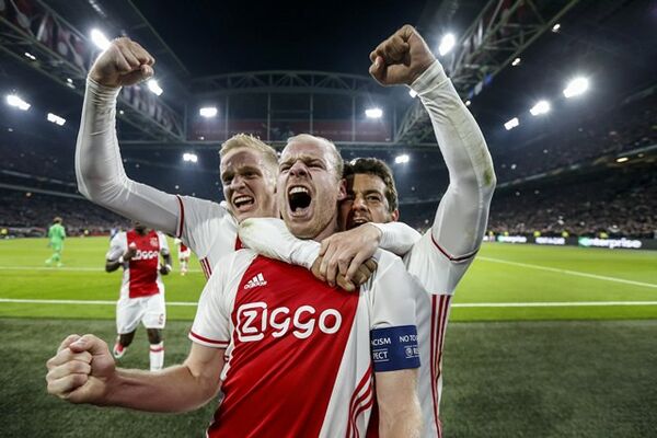 欧州で躍動するアヤックスの金の卵たち 魅力的なサッカーにオランダ中が歓喜 スポーツナビ