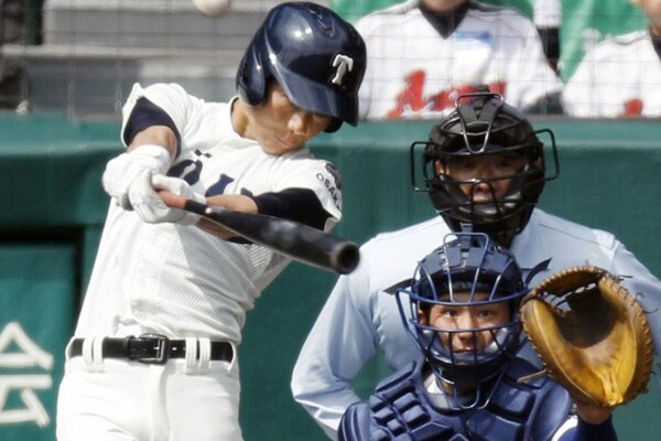 高校2年で代表候補に名を連ねた大阪桐蔭・藤原。今春のセンバツ決勝で2本塁打を放つなど、全国制覇に貢献した