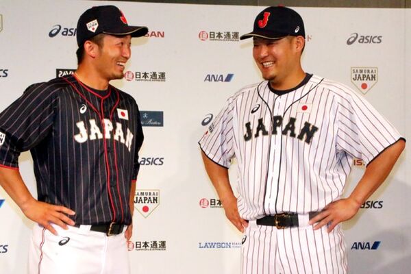 侍ジャパンが新ユニホームをお披露目 コンセプトは 選手とファンをつなぐ スポーツナビ 侍ジャパンが新ユニホームをお披露目 コンセプトは 選手とファンをつなぐ スポーツナビ