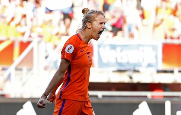 オランダ国民にとって 忘れられない夏 地元開催の女子ユーロを制し ブーム到来 スポーツナビ オランダ国民にとって 忘れられない夏 地元開催の女子ユーロを制し ブーム到来 スポーツナビ