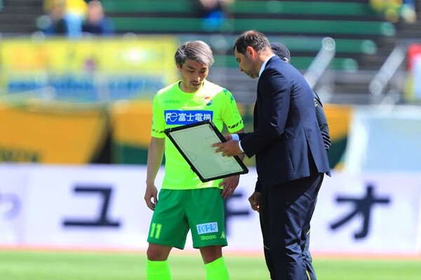 戦術理解力が高く、従順な日本人。サッカー的には悪いこともあるという