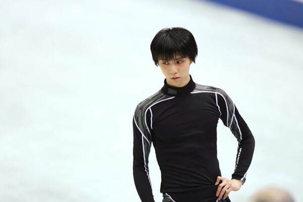 羽生はたとえ全日本選手権を欠場したとしても、平昌五輪代表に選出される可能性は高い