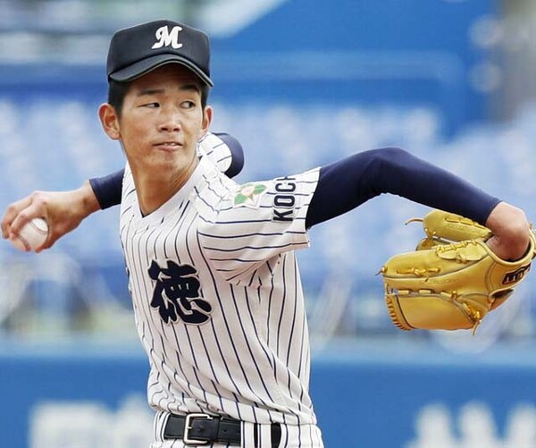 秋の高知大会、四国大会、神宮大会と1人で明徳義塾のマウンドを守ったエース市川