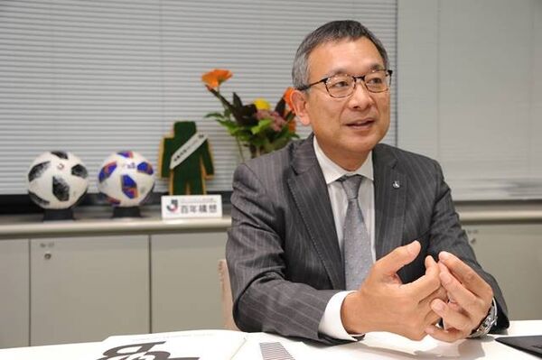 jリーグが進めたデジタル戦略と国際戦略 17シーズンを村井チェアマンが振り返る スポーツナビ jリーグが進めたデジタル戦略と国際戦略 17シーズンを村井チェアマンが振り返る スポーツナビ