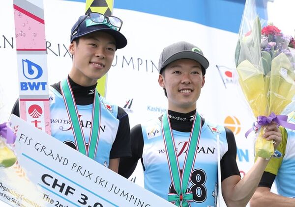 スキージャンプ男子が待ち望んだ 新星 小林潤志郎 陵侑兄弟 飛躍のきっかけ スポーツナビ スキージャンプ男子が待ち望んだ 新星 小林潤志郎 陵侑兄弟 飛躍のきっかけ スポーツナビ