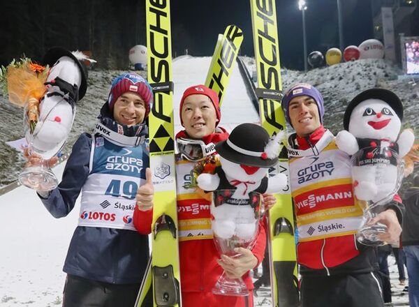 スキージャンプ男子が待ち望んだ 新星 小林潤志郎 陵侑兄弟 飛躍のきっかけ スポーツナビ スキージャンプ男子が待ち望んだ 新星 小林潤志郎 陵侑兄弟 飛躍のきっかけ スポーツナビ