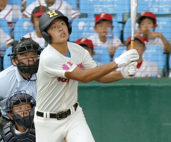 ドラフト候補の花咲徳栄・野村。昨夏の甲子園では打率5割2分、2本塁打の好成績で全国優勝に貢献した