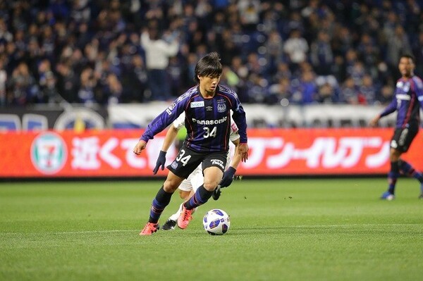開幕スタメンを飾った福田。クラブのアカデミー出身者以外では初めてのことだ