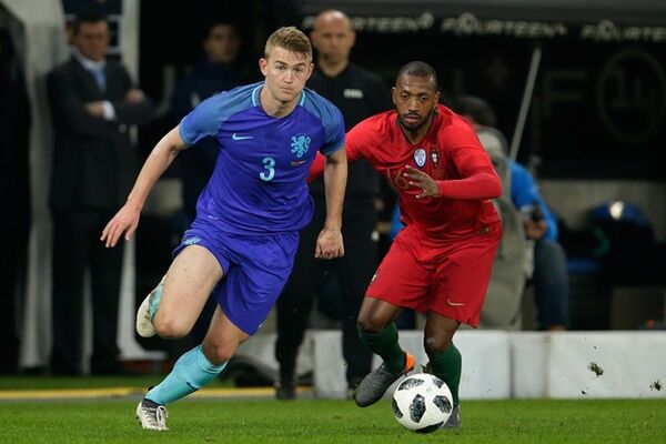 新生オランダ代表の強みは3人のcb クーマン監督が進める w杯後 への準備 スポーツナビ 新生オランダ代表の強みは3人のcb クーマン監督が進める w杯後 への準備 スポーツナビ