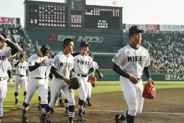 センバツを大いに盛り上げた三重の躍進 ２８歳の若き指揮官も驚く戦いぶり - スポーツナビ