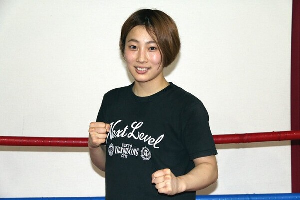 14日のKNOCK OUTで韓国のキックボクシング女王と対戦する“渋谷小町”小林愛三にインタビュー