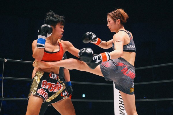 豊富な運動量とスタミナ、運動神経の良さが際立つ小林。もともとはフィットネスインストラクターを目指しジムに通い始めたが、そこでキックボクシングにハマった