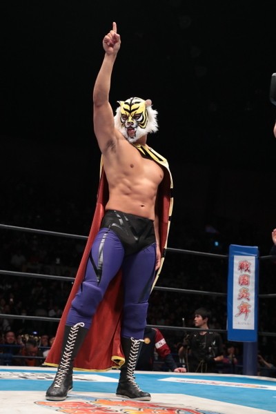 タイガーマスクW選手も、放送に合わせての登場でしたね