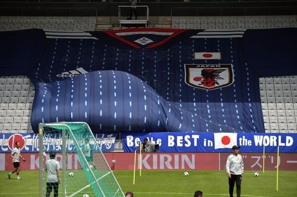 パラグアイ戦でのメンバー刷新の効果は w杯初戦まで1週間 最後のテストに臨む スポーツナビ パラグアイ戦でのメンバー刷新の効果は w杯初戦まで1週間 最後のテストに臨む スポーツナビ
