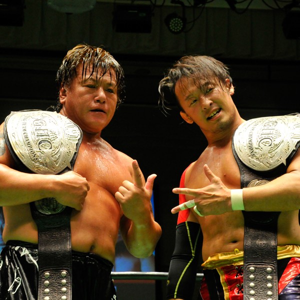 丸藤(右)、齋藤のベテランコンビがGHCタッグ王座を奪取