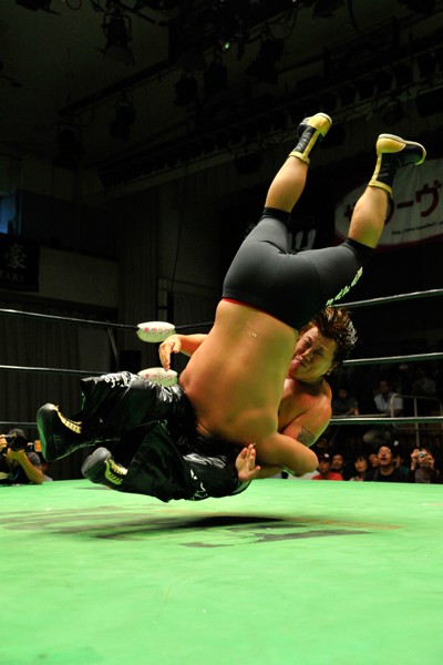 この日は齋藤が大爆発。マサ北宮を沈めて勝利を奪った