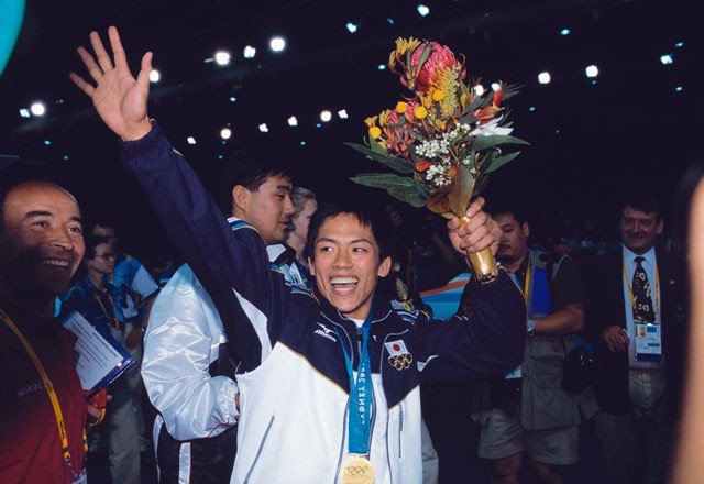 シドニー五輪で金メダルを獲得したあと、野村忠宏は自らの去就を悩んでいた