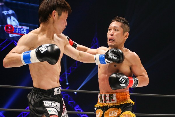 昨年12月の町田光(左)戦は敗れたが、「自分で楽しんでいるだけ」とまだまだ戦い続ける気持ちはなくならない