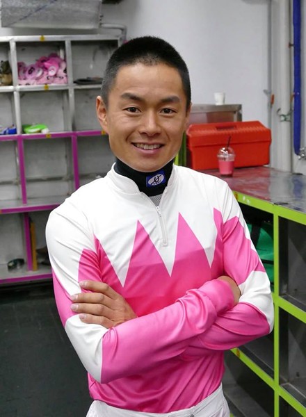 オーストラリア、シンガポール、韓国など世界各国で勝利を挙げている藤井が夢のJRA騎手合格へ6度目のチャレンジをする
