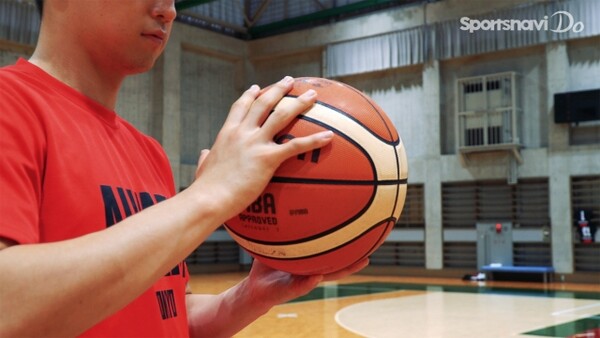 安藤誓哉選手が教えるドリブルの基本 ポイントは視線と腕の使い方 スポーツナビdo 安藤誓哉選手が教えるドリブルの基本 ポイントは視線と腕の使い方 スポーツナビdo