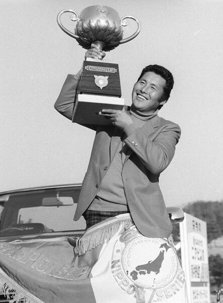 1980年大会では、尾崎将司(写真)が青木功とのライバル対決を制して栄冠に輝いた