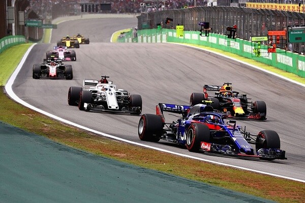 F1第20戦ブラジルGP タイヤに苦しんだピエール・ガスリーは決勝13位でフィニッシュ