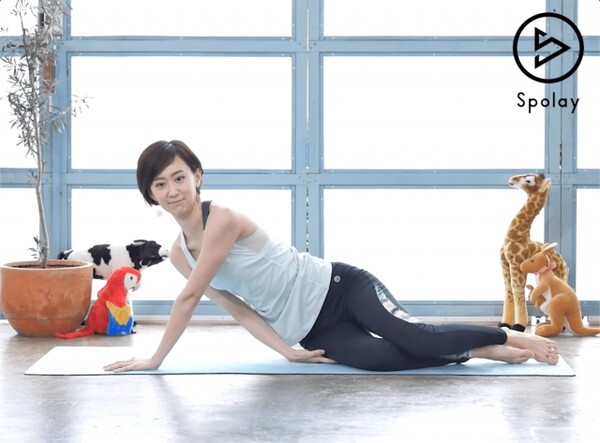 寝ながらできるのがうれしい 二の腕痩せに効くヨガ スポーツナビdo 寝ながらできるのがうれしい 二の腕痩せに効くヨガ スポーツナビdo