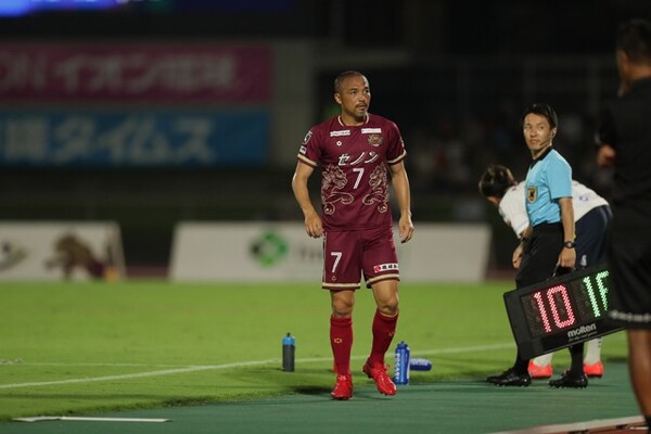 小野はピッチ外で期待される役割もはっきりと自覚している