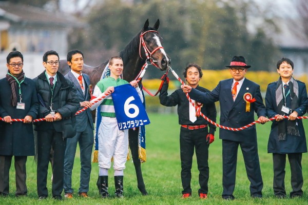 宝塚記念&有馬記念の両グランプリを同一年で制した牝馬は史上初