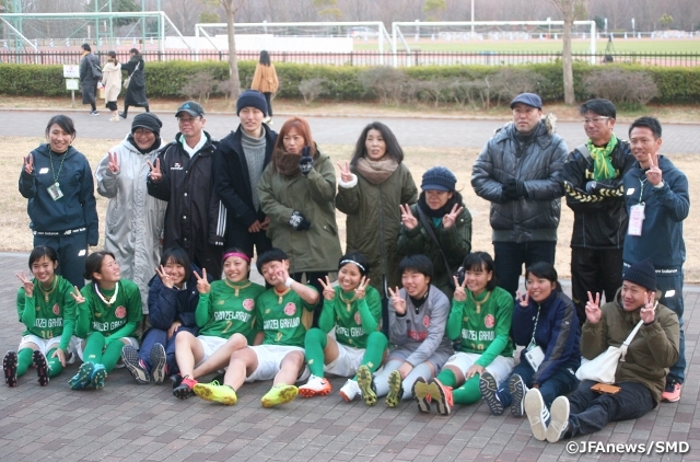 ピッチサイドストーリー 一番の思い出は 娘の笑顔 第28回全日本高等学校女子サッカー選手権 鎮西学院高校 スポーツナビ