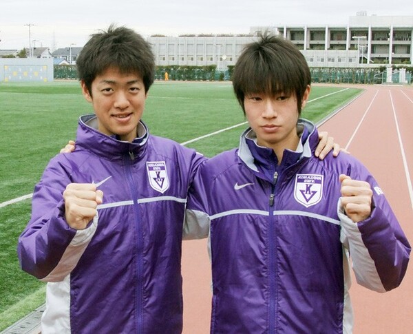 東京五輪マラソン代表に内定した中村匠吾(写真右)は駒澤大時代のチームメイト。村山はエースとしてチームを支えた