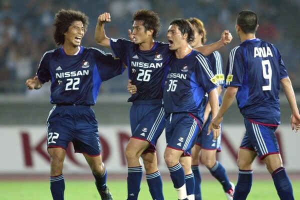 紅白戦も「バチバチ」だったと語る中澤。03年の横浜FMはストイックな集団だったという