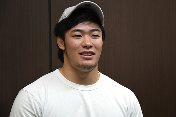 新日本プロレス 上村優也選手に直撃 レスラーを目指したキッカケは内藤哲也 スポーツナビ