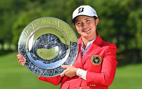 開幕戦で見事な復活劇を見せた渡邉彩香 4年前に逃した五輪代表の座も諦めない スポーツナビ 開幕戦で見事な復活劇を見せた渡邉彩香 4年前に逃した五輪代表の座も諦めない スポーツナビ