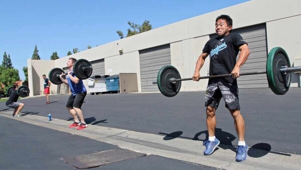 重量挙げ ウェイトリフティング ってどんな競技 筋トレ初心者でもできる スポーツナビdo 重量挙げ ウェイトリフティング ってどんな競技 筋トレ初心者でもできる スポーツナビdo