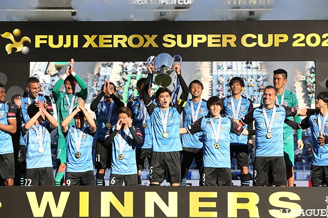 試合を決めたのは小林 悠 3 2で勝利を収めた川崎ｆが19年大会以来となる二度目の優勝 サマリー Fuji Xerox Super Cup 21 スポーツナビ