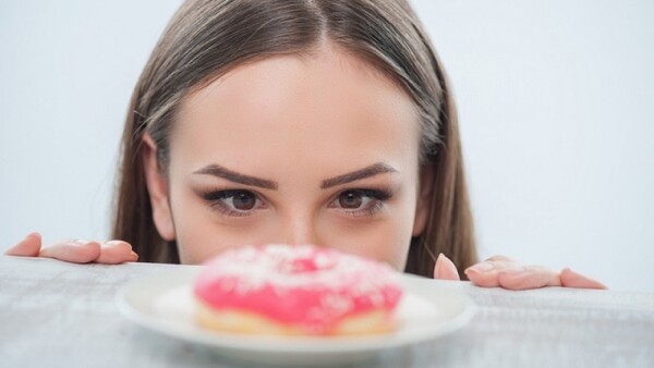 注意 甘いものを食べると体がこげる スポーツナビdo 注意 甘いものを食べると体がこげる スポーツナビdo