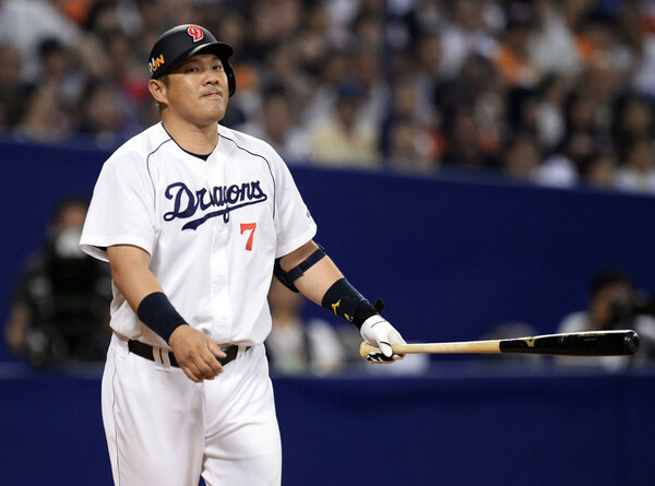 山崎武司のプロ野球選手としてのキャリアは中日に始まり、中日で終焉を迎えた。96年には松井秀喜とのし烈な争いを制して、1度目の本塁打王に輝いた